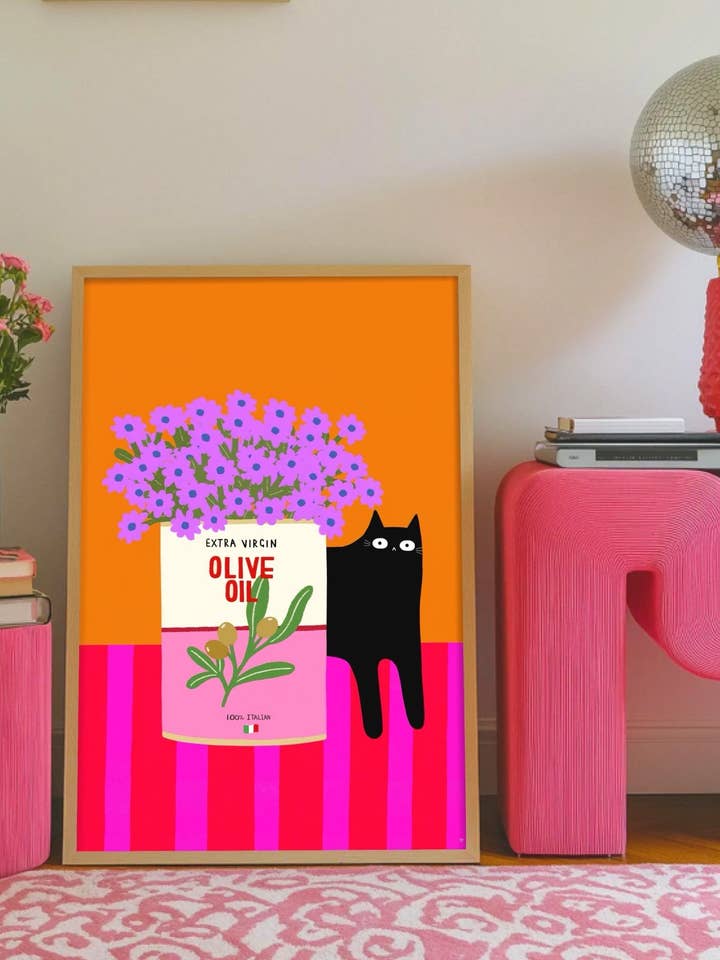 Olivolje Kattkonsttryck: Rolig Kattväggdekor (Oinramad) för wholesale av The Paper Tail