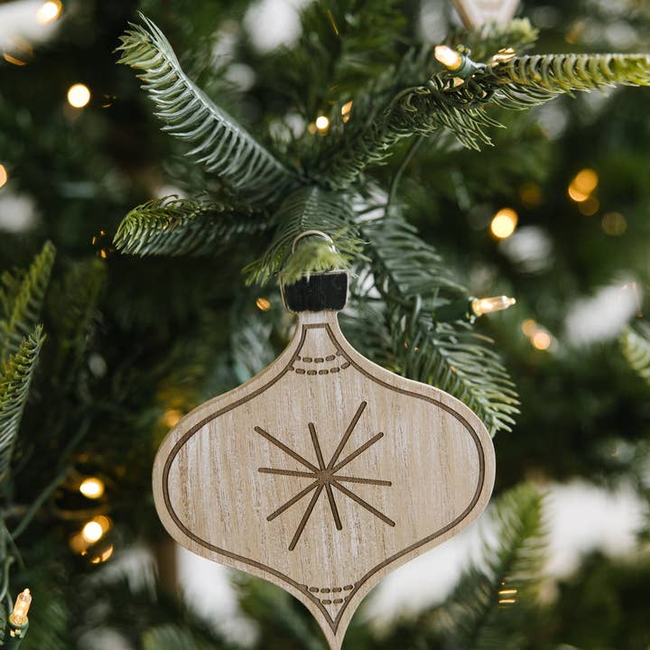 Devanie At Home (Formerly Adams & Co.) - Wholesale Ornament - 75526 - 3.25x4 wood orn (LAMP STR) CHRISTMAS Decor2