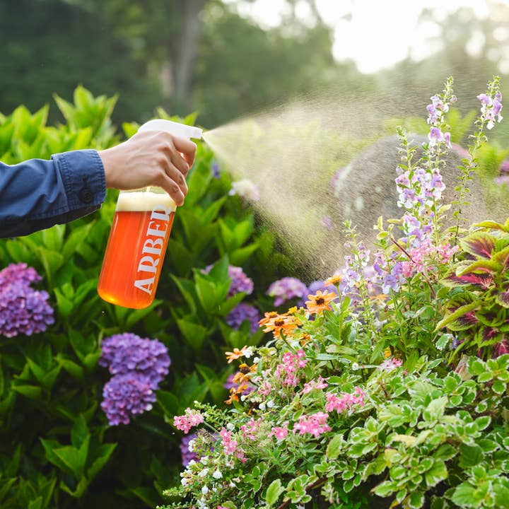 32oz Plastic Spray Bottle for wholesale by Arber