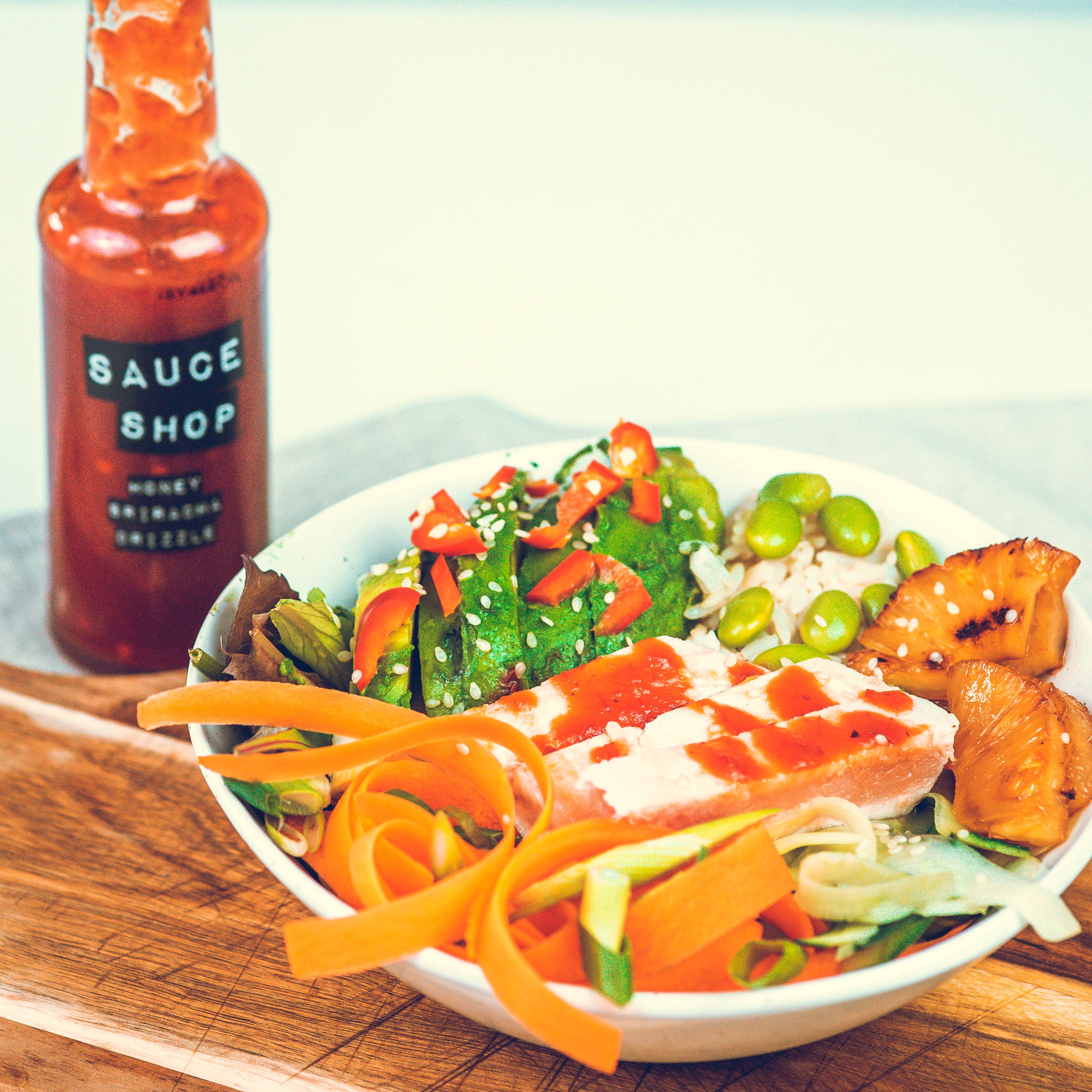 Sauce Shop – Großhandel Scharfe Soße – Honey Sriracha Drizzle Honig-Sriracha-Dipp 190 ml Glasflasche (nur UK) - Karton2