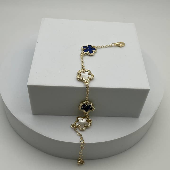 My Best Kept Jewelry – wholesale Charm/dangle bracelet – Assorted Coloured Clover Station Bracelets3