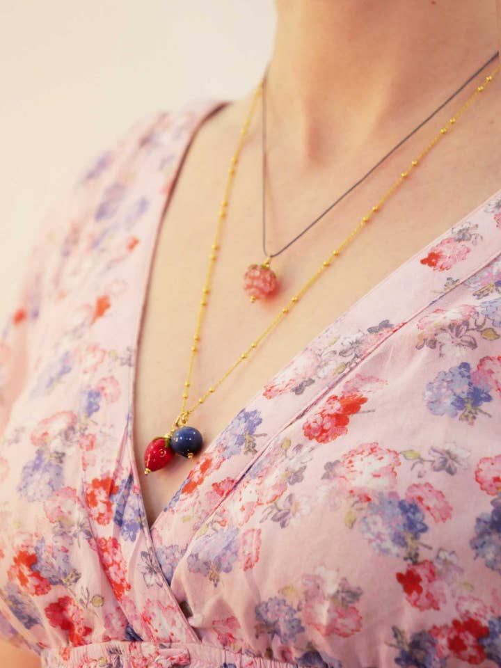 Raspberry pink sliding necklace for wholesale by CHRISTEL BUSSIERE