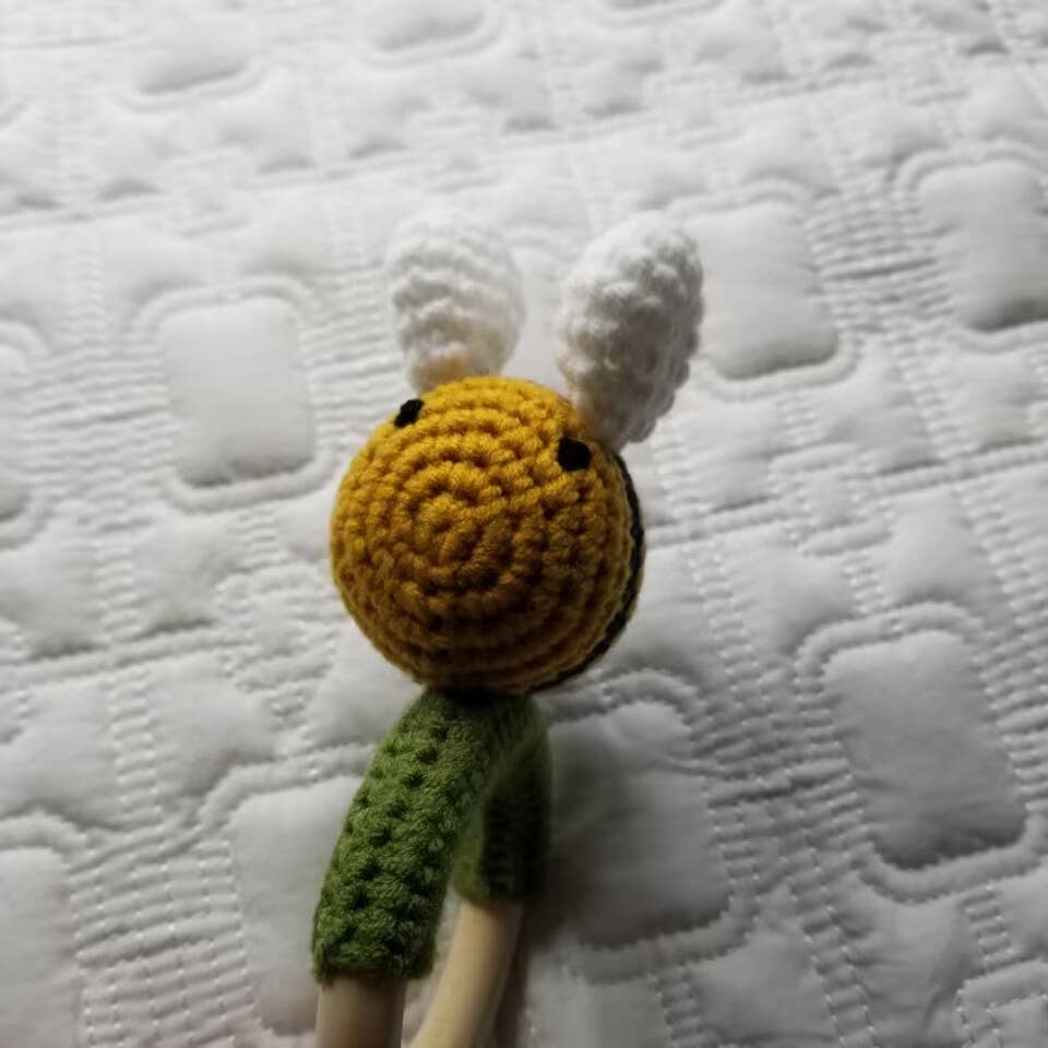D & C TOYS - Wholesale Handheld Rattle - Baby - Knitting Bee Rattle1