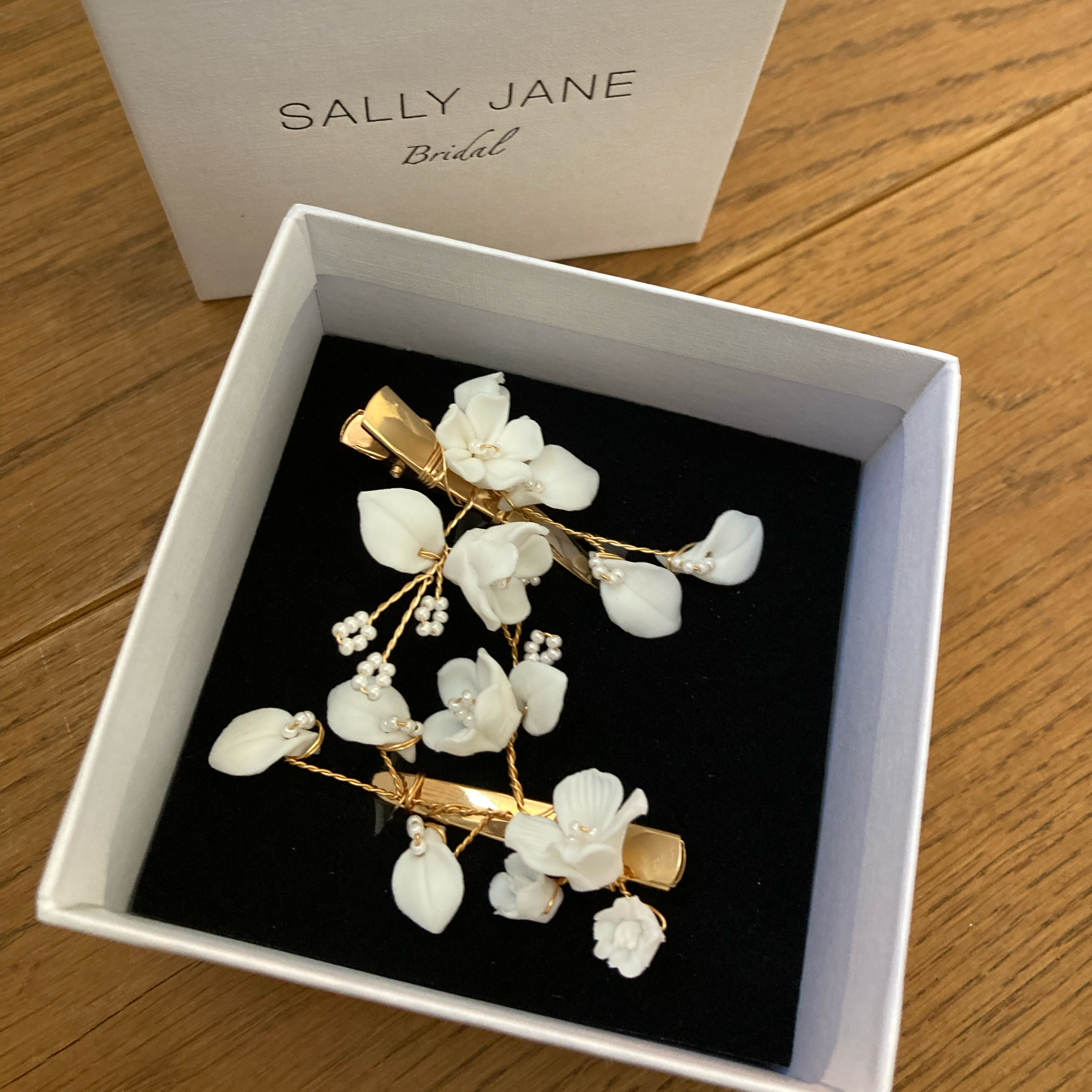 SallyJaneBridal - Wholesale Hair Clip - Women's - Vanessa Hairclips Gold - bridal hair jewelry - set of 23