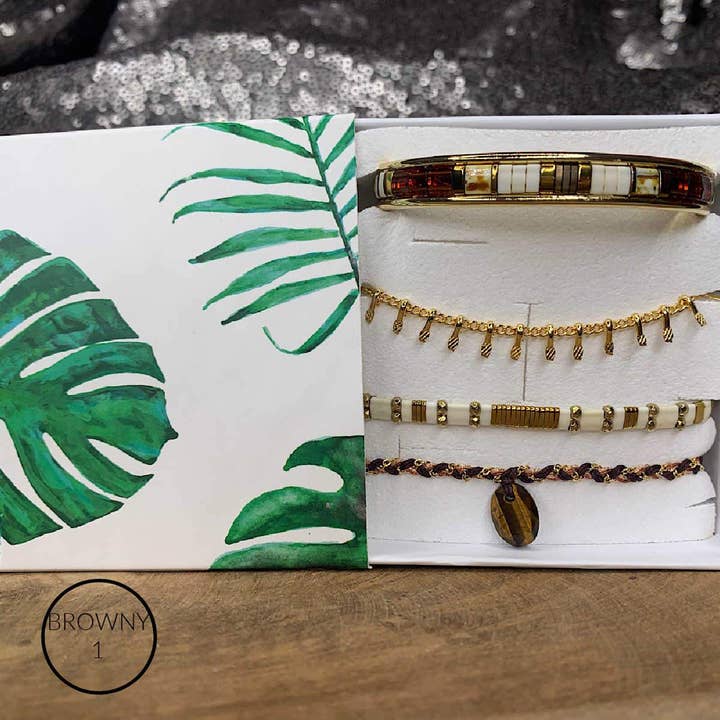 Browny box for wholesale by CLAIRE BERTEAU