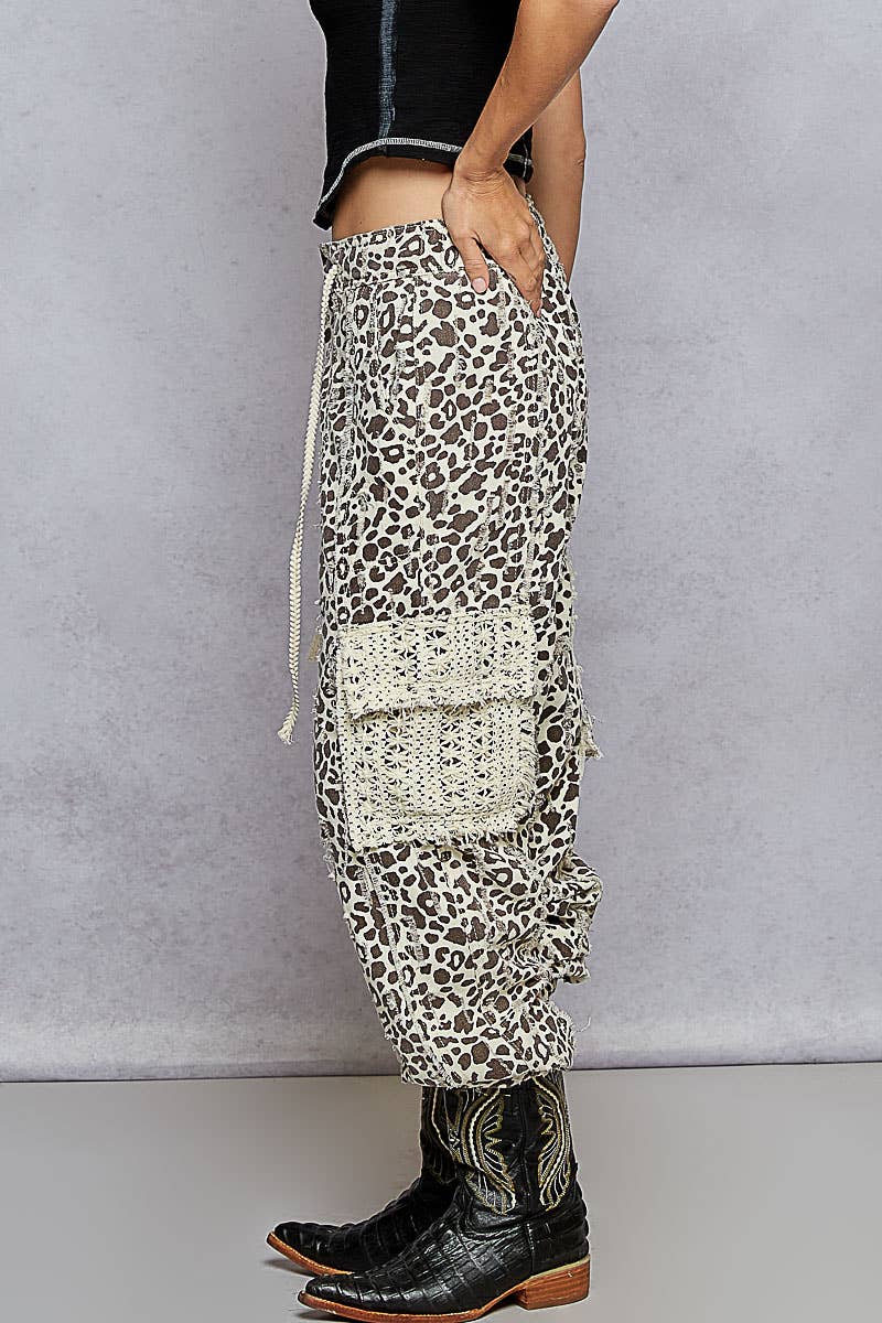 Pol Clothing - Wholesale Jeans - Women's - Tie waistband contrast crochet cargo pockets denim joggers19