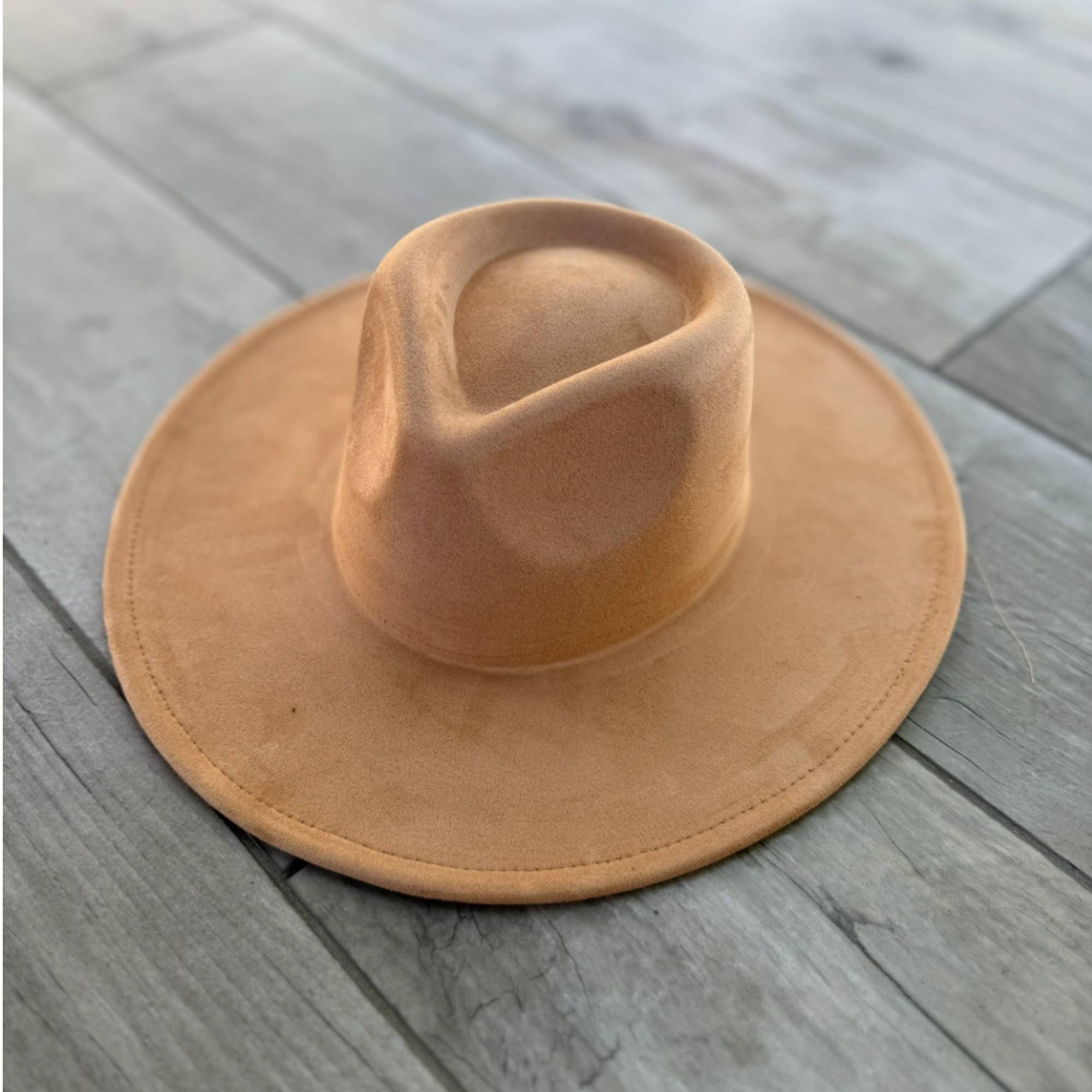 Queens INC - Wholesale Fedora - Women's - 🤎 Vegan Suede Wide Brim Rancher Hat – Unisex, 4" Flat Brim2
