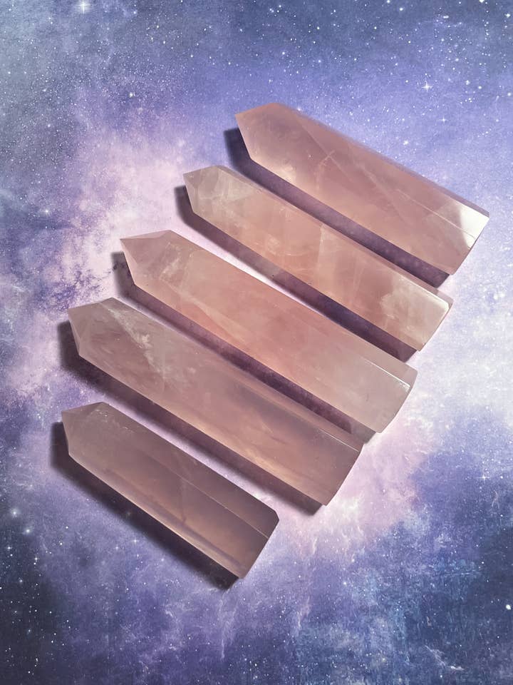 Rose Quartz Towers 5stk Parti for engroshandel hos Mystical Moon Shop