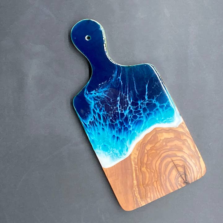 Liten Olive Wood Paddle i Ocean för wholesale av The Weathered Dragonfly