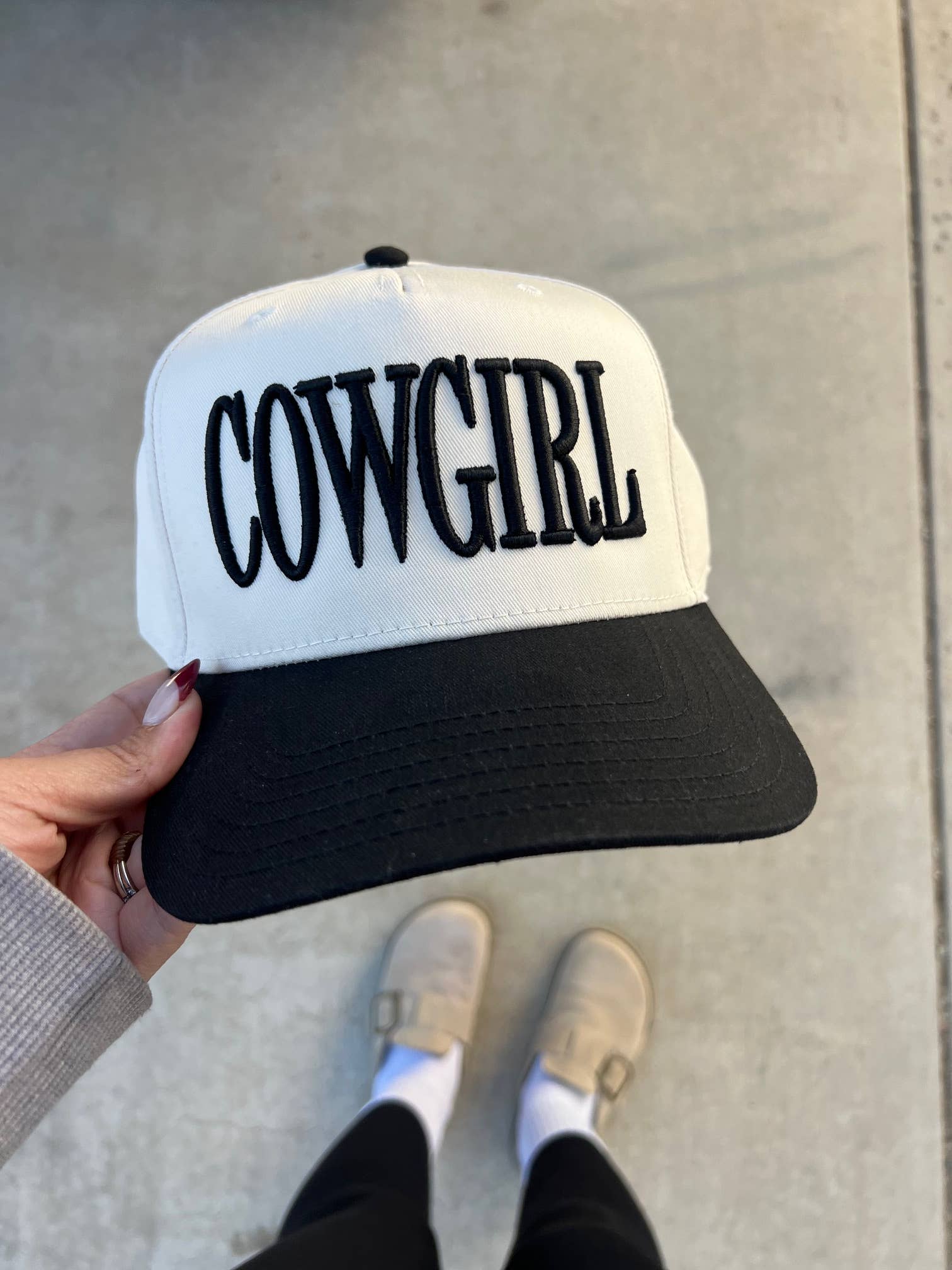 Tipsy Rodeo - Vente Casquette de camionneur – femme - Casquette de camionneur brodée Cowgirl7