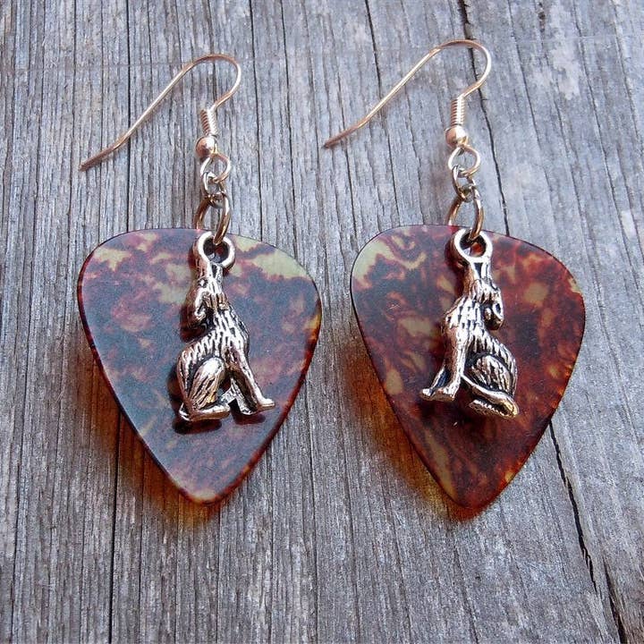 Simply Raevyn - Wholesale Dangle Earrings - Wolf Charm Guitar Pick Earrings1