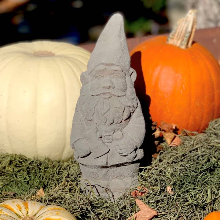 Designer Stone Inc - Wholesale Garden Gnome - Vintage Garden Gnomes Set of 1011