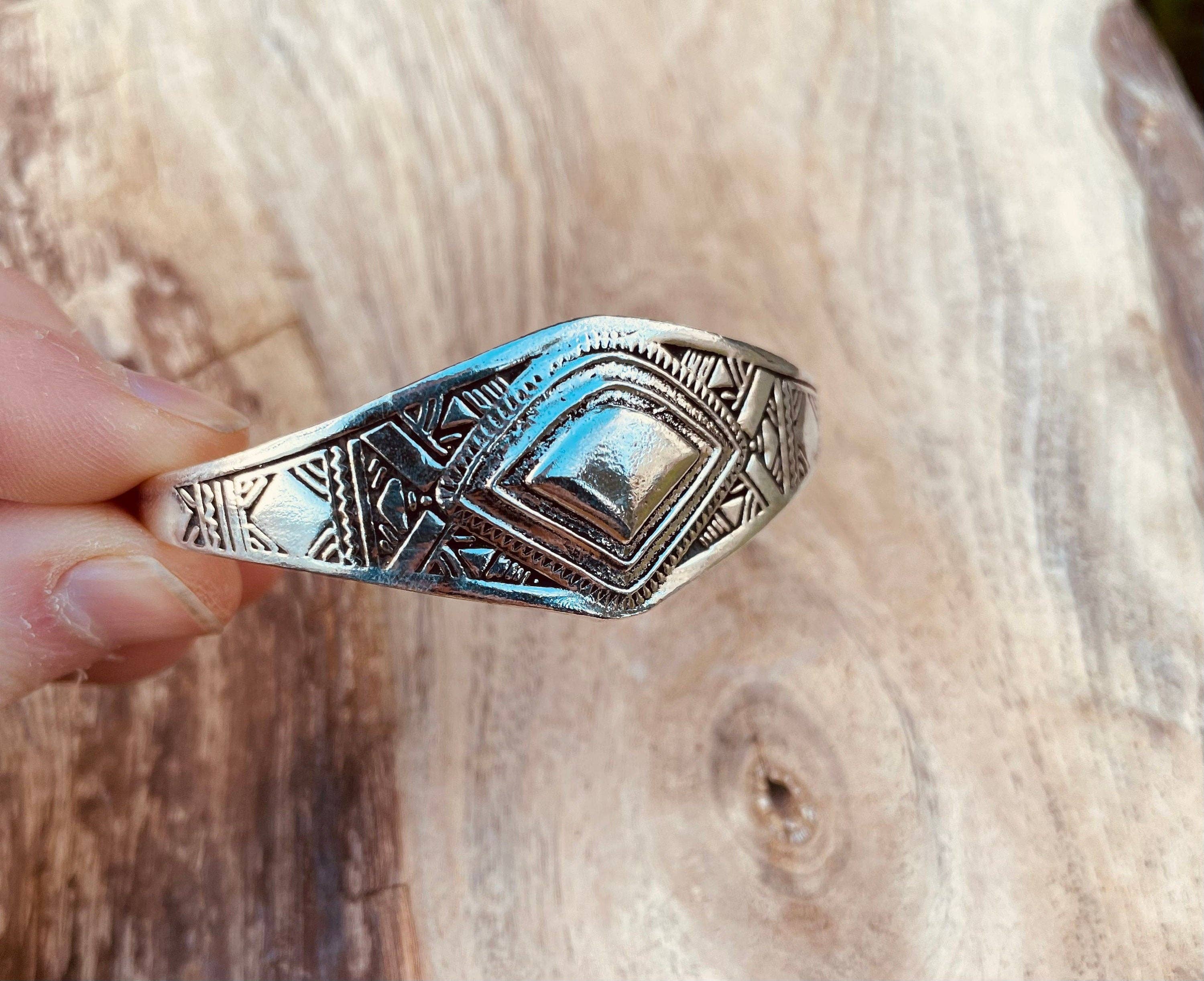 Kaali Boutique – wholesale Cuff bracelet – Tuareg Jewelery Silver Bracelet / Bangle / Cuff / Unisex / Boho / Ethnic / Rustic / Bohemian / Hippie / Gypsy / Geometric /8