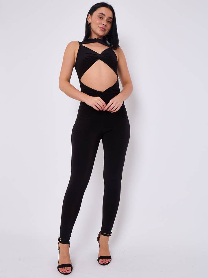 Combinaison moulante avec détail nœud et découpe pour la vente par AX Labels