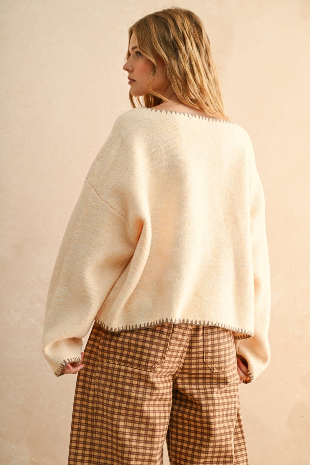 MIOU MUSE - Wholesale Knit Sweater - Women's - T4041   STITCH DETAILED V-NECK SWEATER TOP7