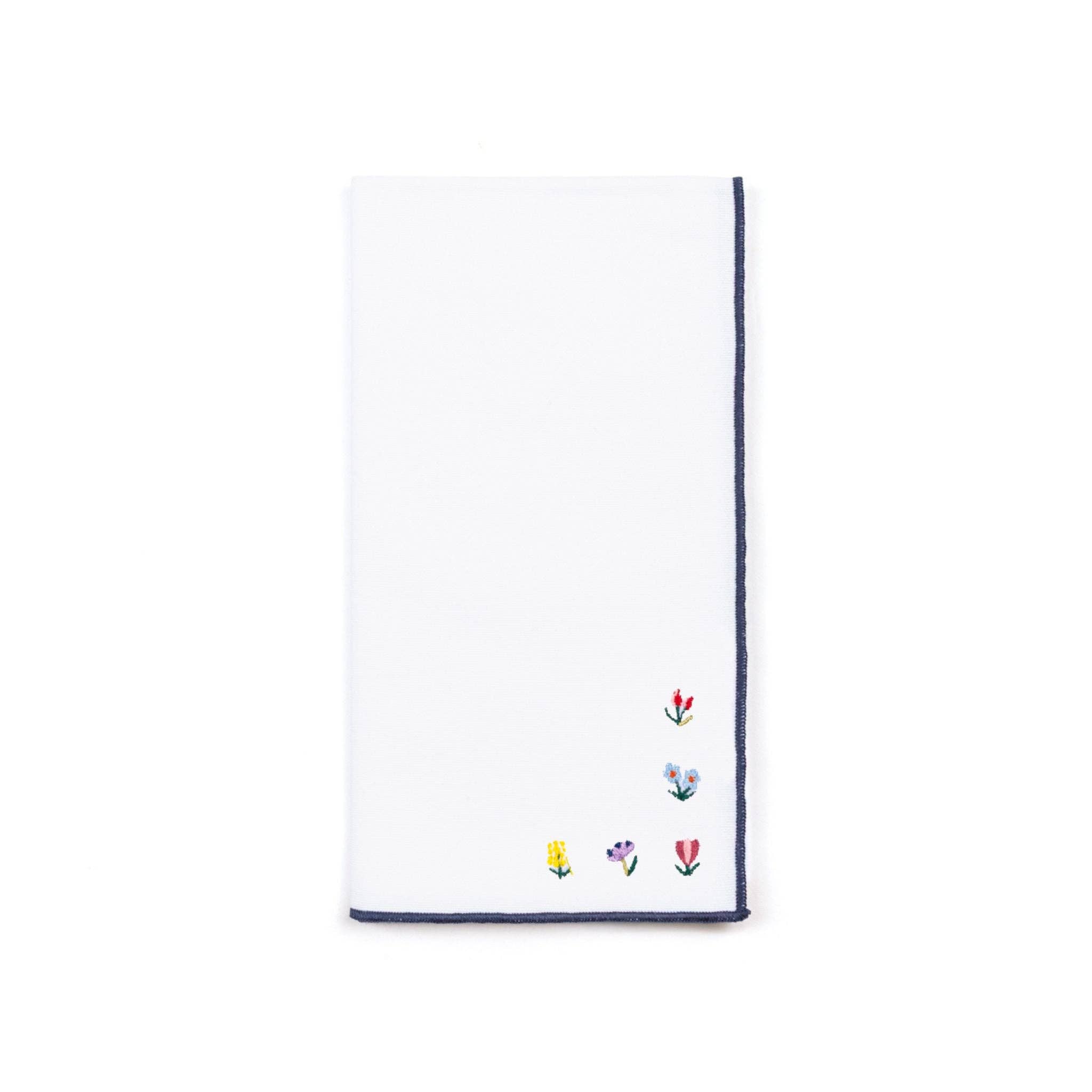 Torres Novas - Wholesale Dinner & Cloth Napkin - Nazaré white napkins with floral embroidery1