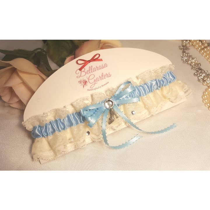 Askepot Tøffel Bryllup Strømpebånd Med Elfenben Blonder - Blå for engroshandel hos Bellarosa Garters