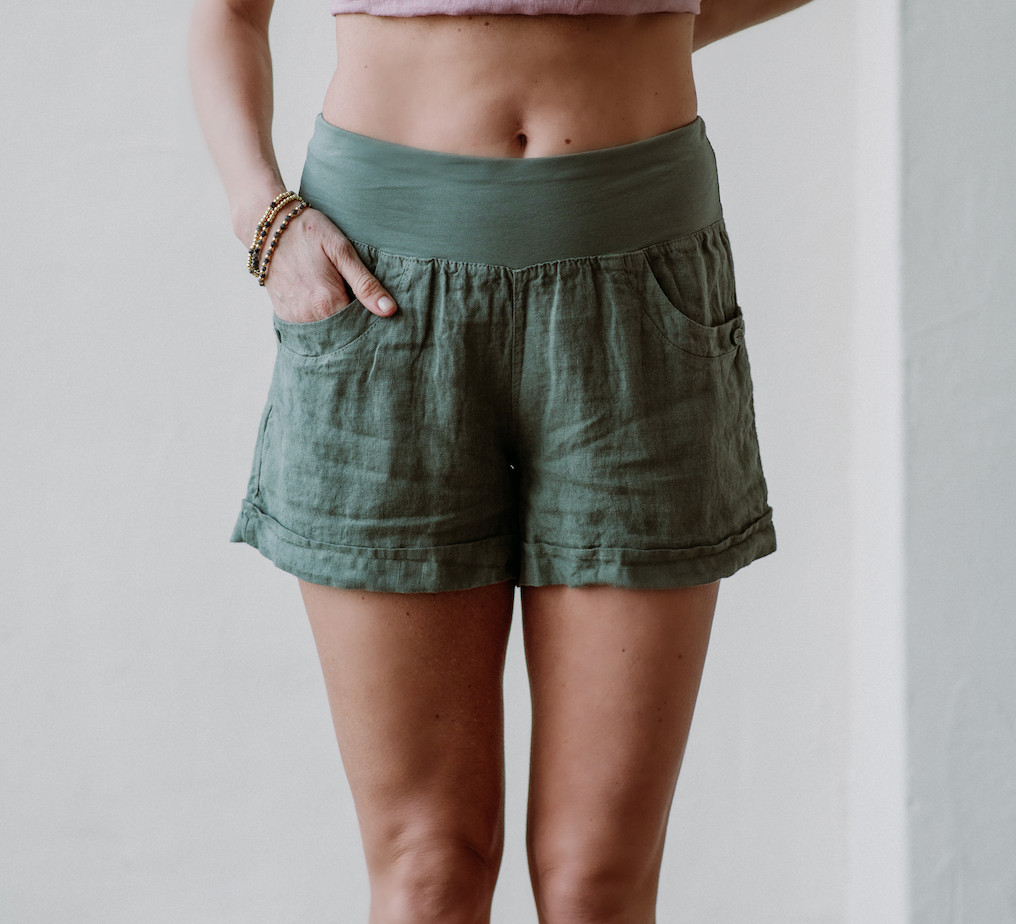 Splendid Iris Threads - Wholesale Shorts - Women's - Italian Made Linen Cuffed Shorts, SALE8