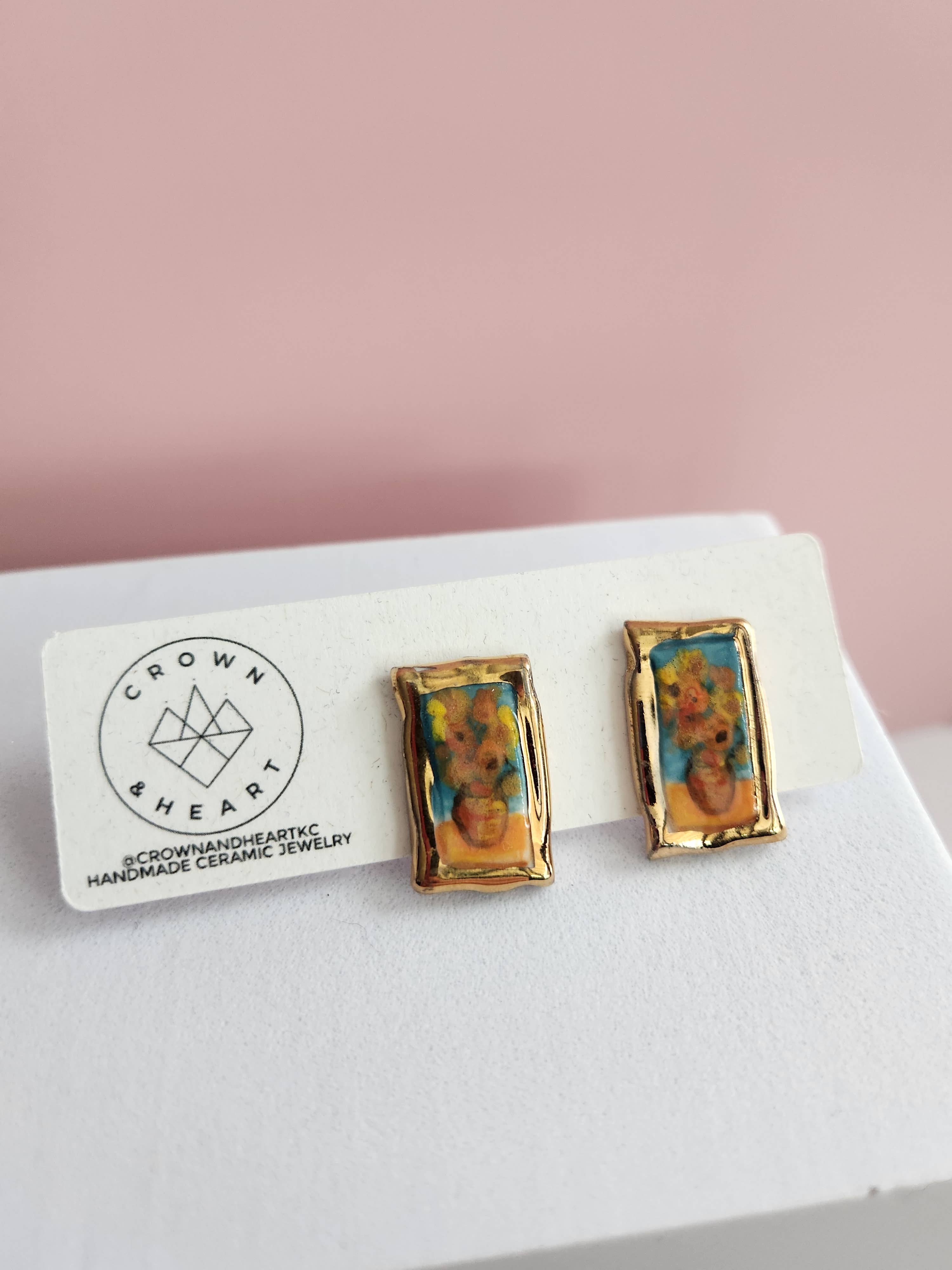 Crown & Heart – wholesale Stud/post earrings – Mini masterpiece studs10