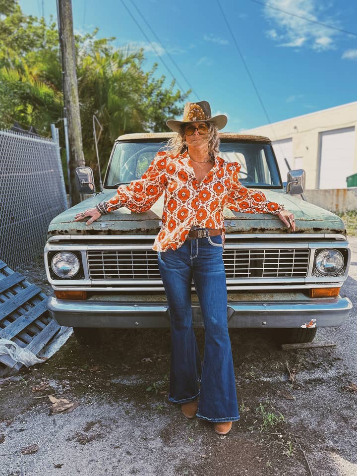 Lil Bee's Bohemian Brand - Wholesale Button Down Shirt - Women's - PRE PACK Going to California Large Poppy Flower Pouf Sleeve Button Up Blouse (1S-2M-2L-1XL)