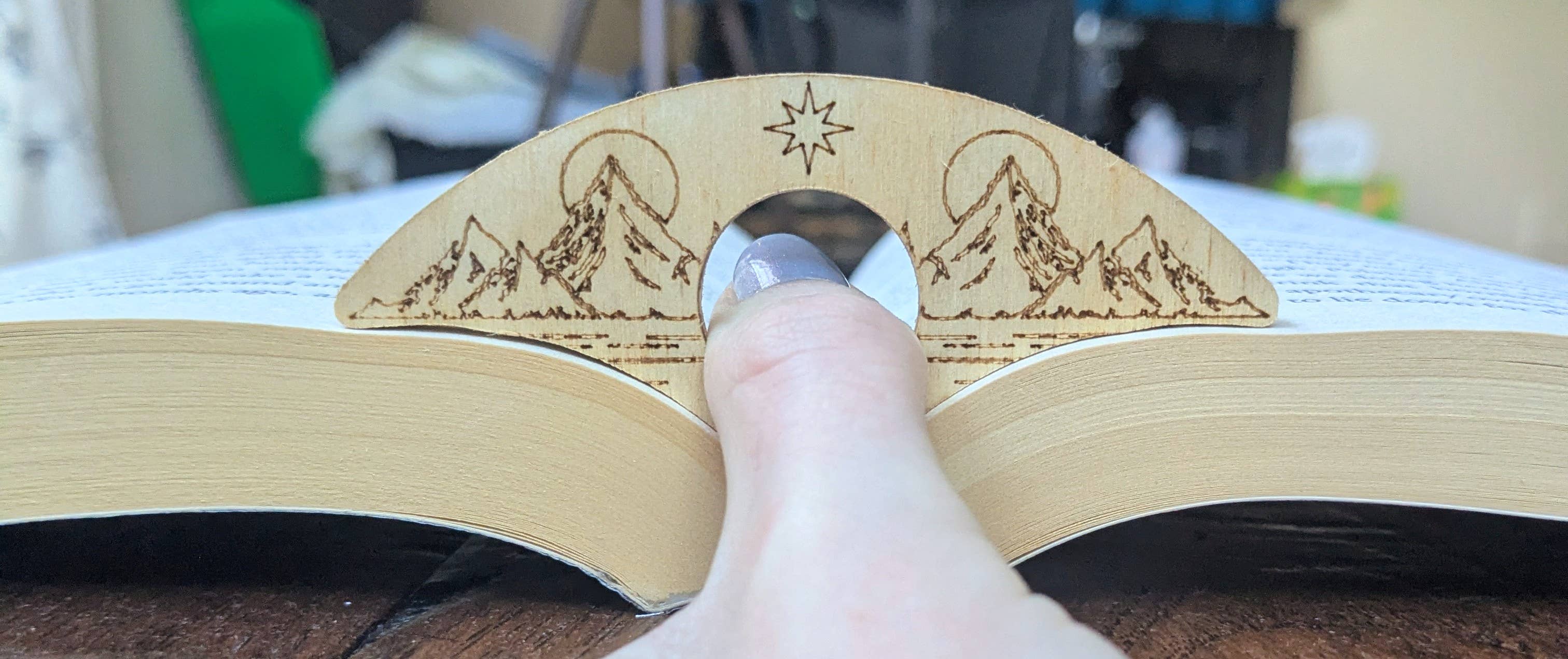 Stag and Branch - Vente Porte-livres - Porte-pages en bois | Quatre modèles différents7