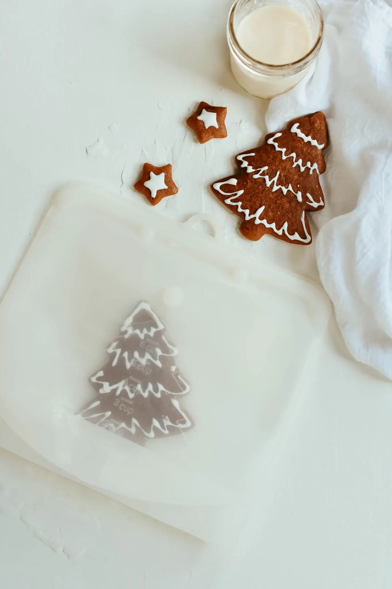 Zefiro - Wholesale Food storage wrap/bag - Turquoise Silicone Snap Close Bags - Small1