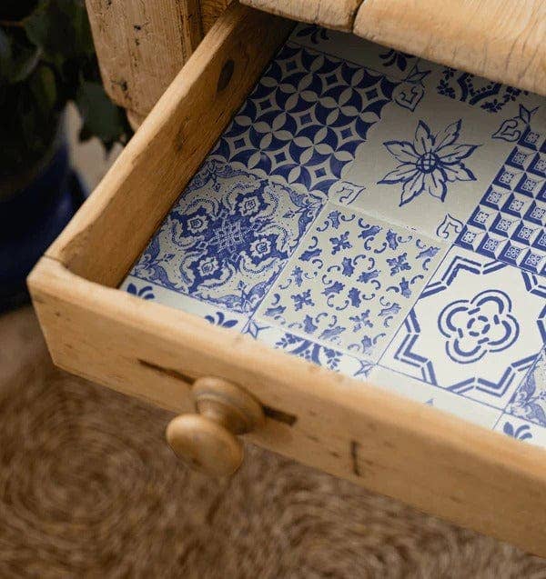 The Master Herbalist - Wholesale Drawer Liner - NEROLI & YLANG YLANG Scented Drawer Liners with a Portuguese Tile Pattern0