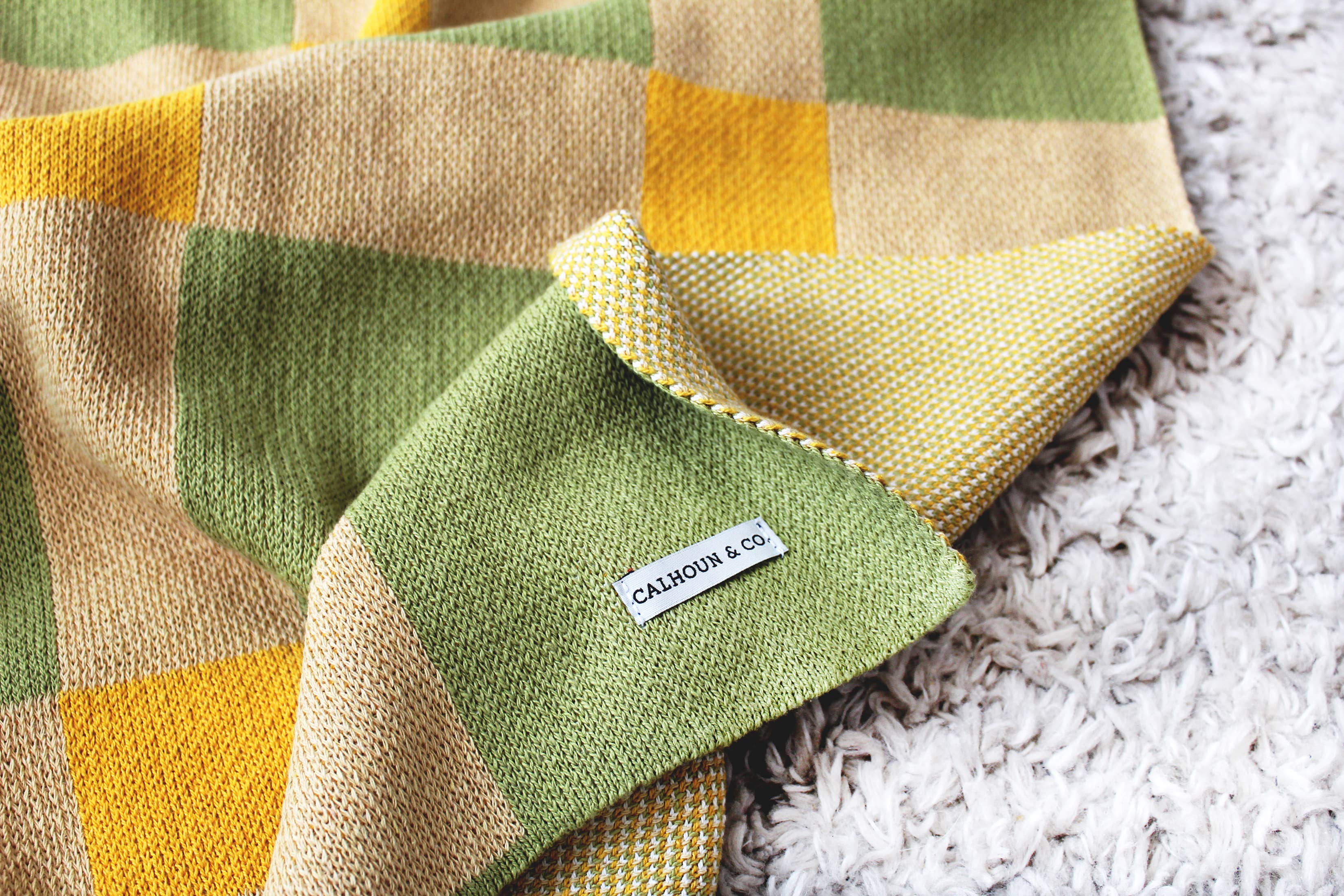 Calhoun & Co. - Wholesale Throw blanket - Gingham Knit Blanket4