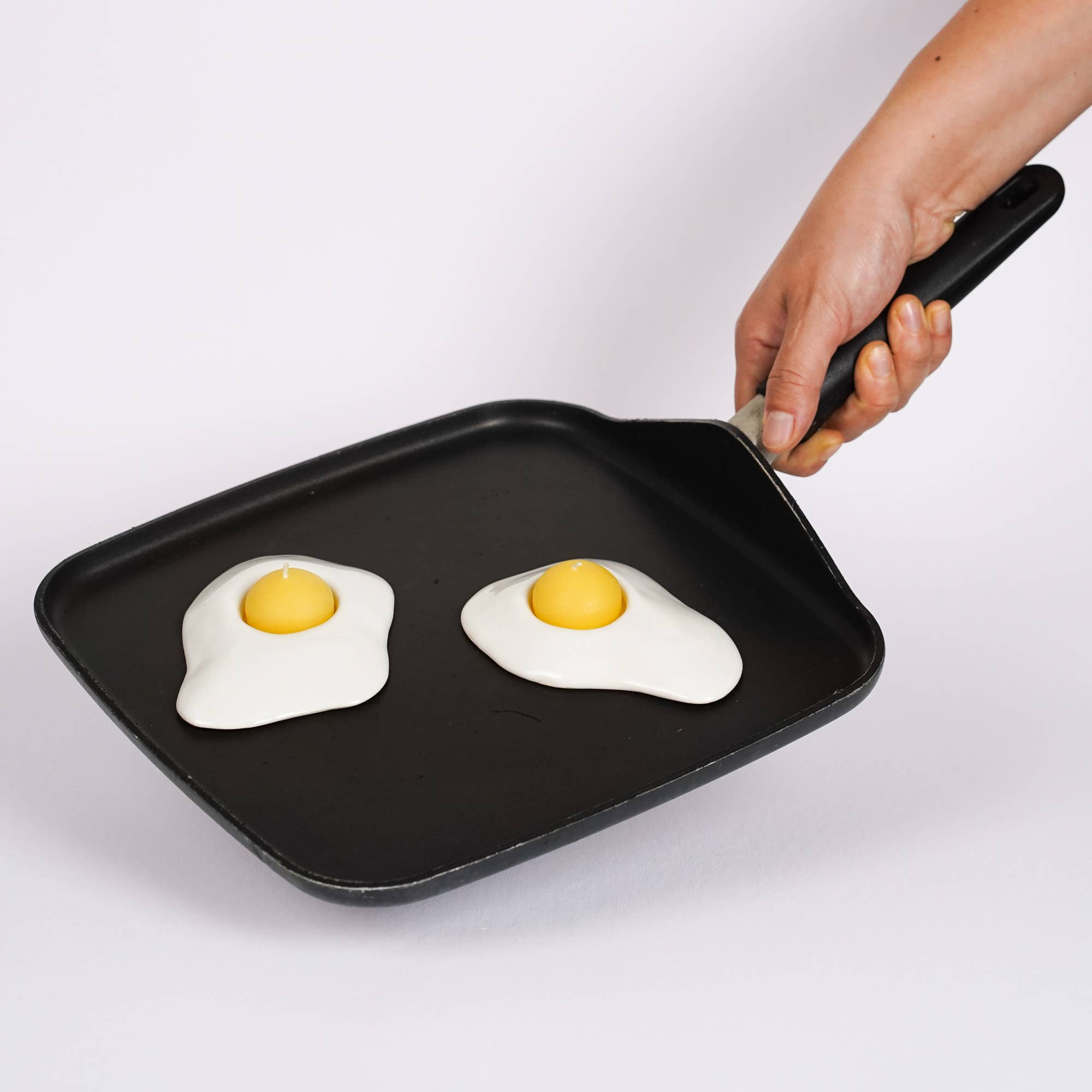 Collin Garrity – wholesale Candle holder – Ceramic Egg Tea Light Candle Holder4