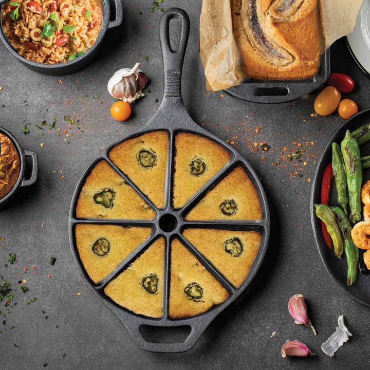 TableCraft Products Company - Wholesale Cast Iron Skillet - Cast Iron Cookware Corn Bread Skillet with Handle4