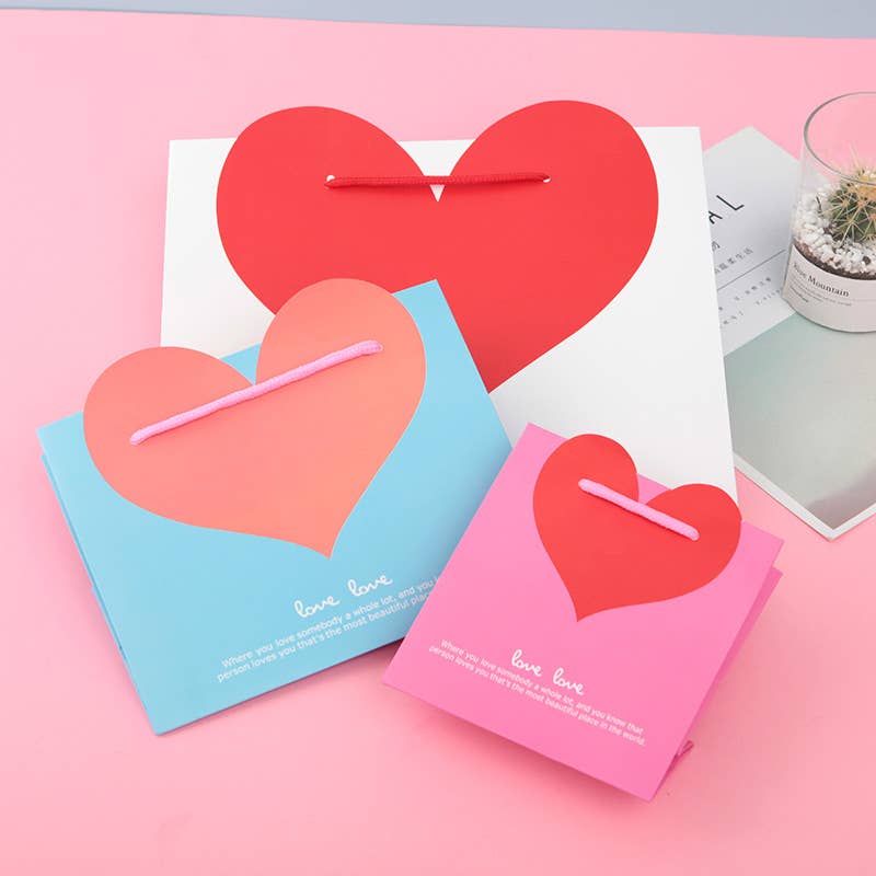 ByHome - Wholesale Gift Bag - Dual-Colored LOVE Heart Shape Gift Bag w/ tissue 3