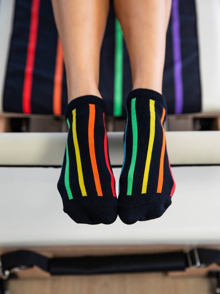Cheeky Winx - Wholesale Socks - Women's - Basic Grip Socks