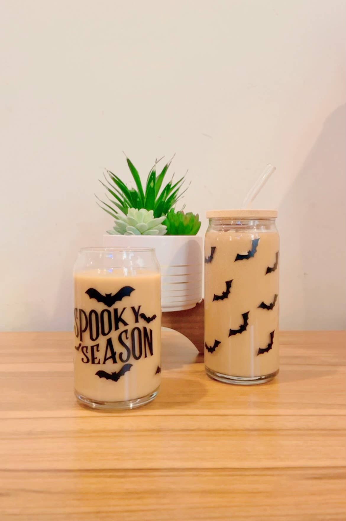 Pink pretty designs – wholesale Drinking glass/cup – 16 oz spooky season can glass1