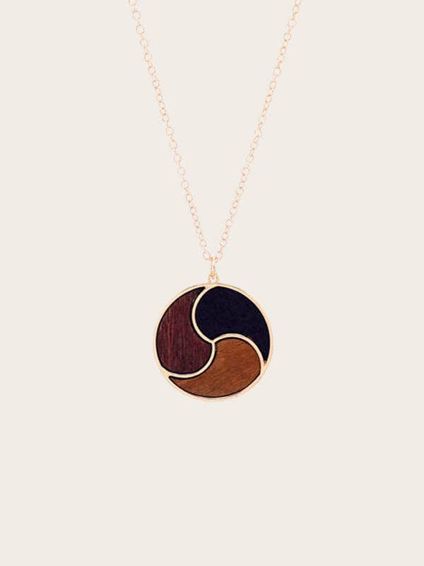 Wood&Chic - Wholesale Pendant/Charm Necklace - Women's Wooden Necklace - Arum
