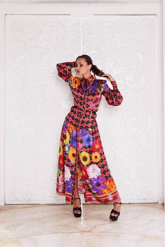 MACKENZIEMODE – Engroshandel Kjole - Dame – KEJSERINDE SILKE MAXI ~ HEMMELIG HAVE4