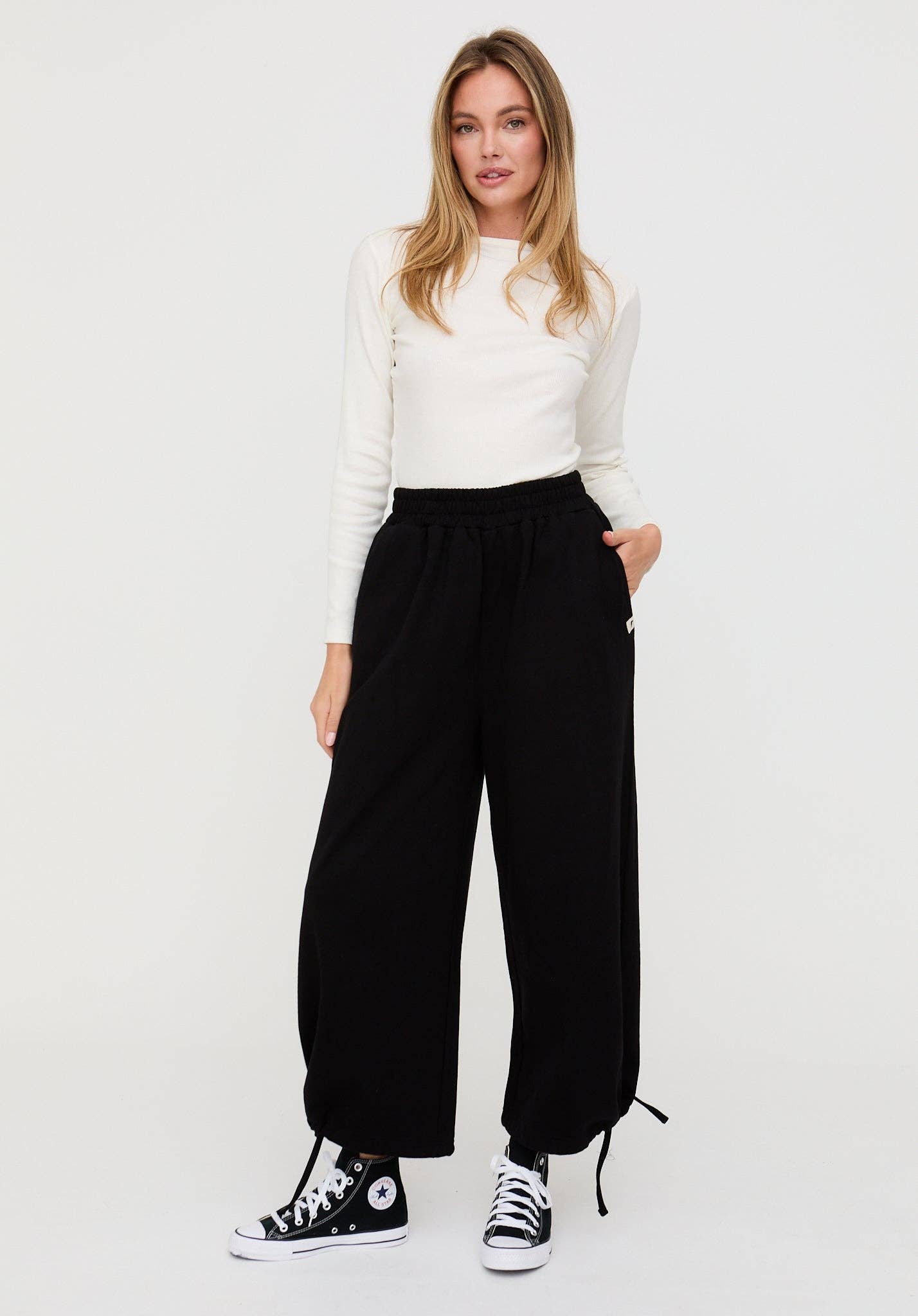 Turtledove London - Wholesale Pants - Women's - Kit Black Wide Leg Trousers
