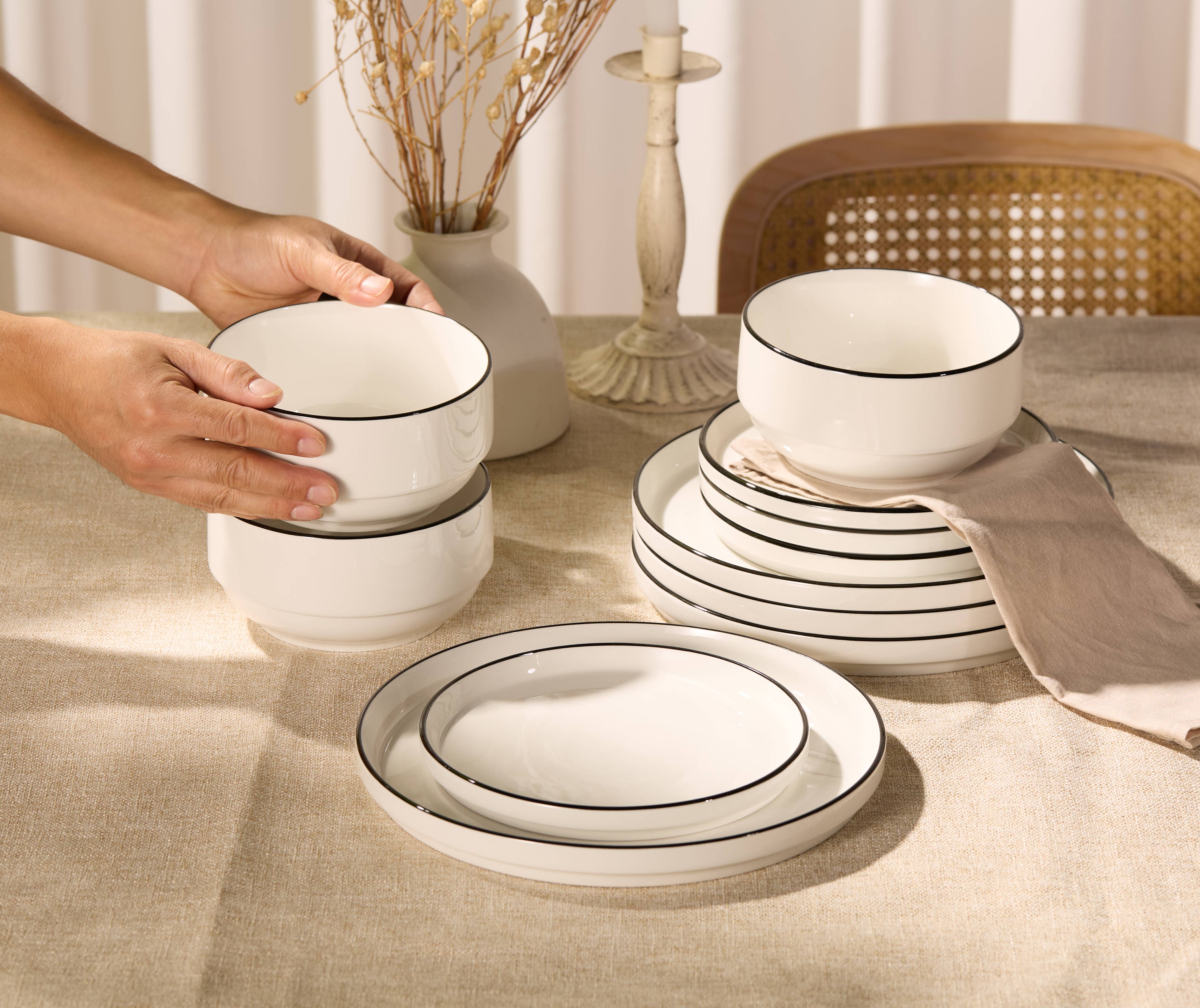 Kook - Wholesale Dinnerware Set - Kook Dinnerware Set, 12 Piece, Ceramic, Cambridge Classics
12