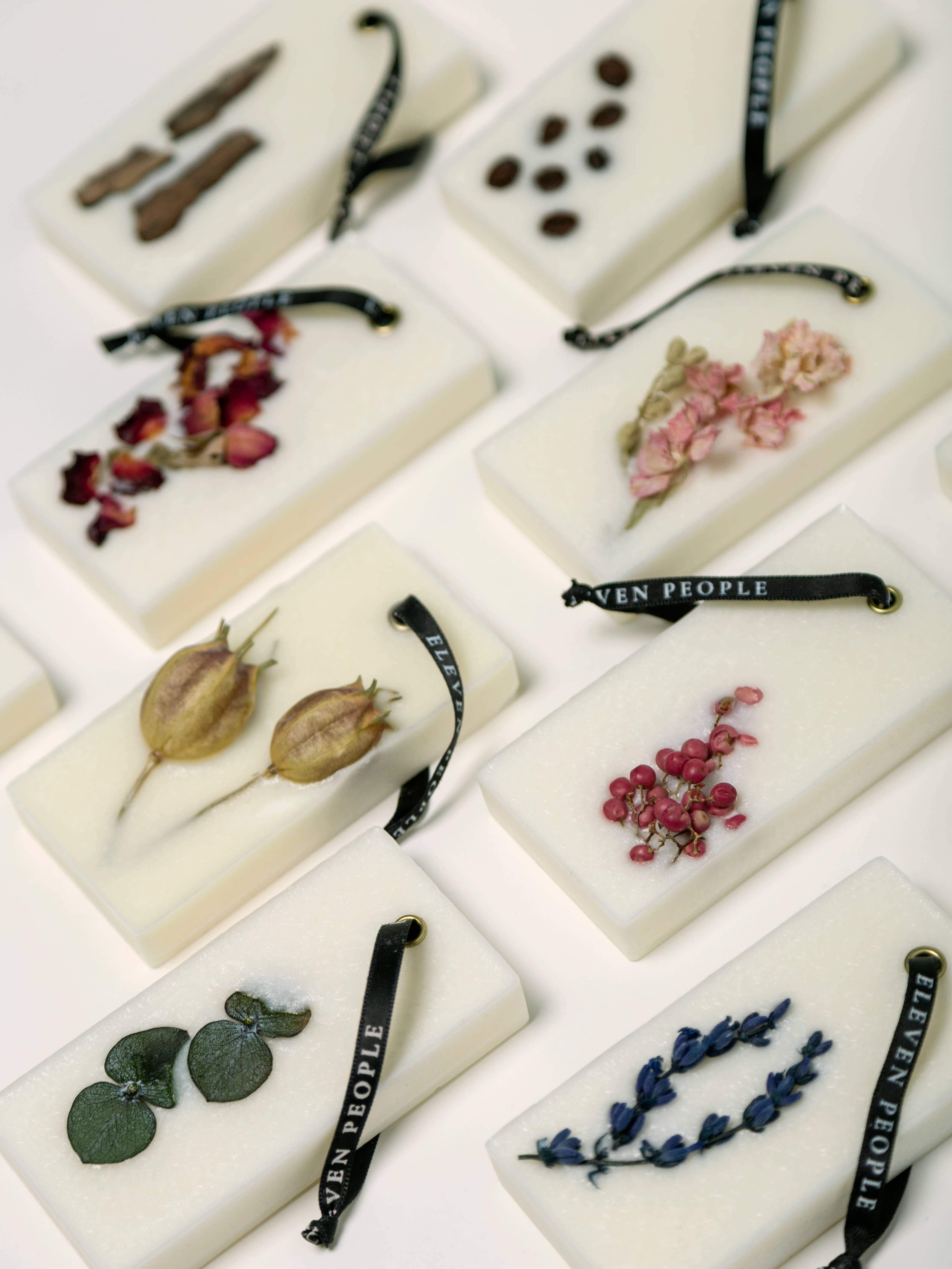 ELEVEN PEOPLE - Wholesale Air Freshener - 03 Lavender Palo Santo and Saffran. Closet Wax Bar Freshener3