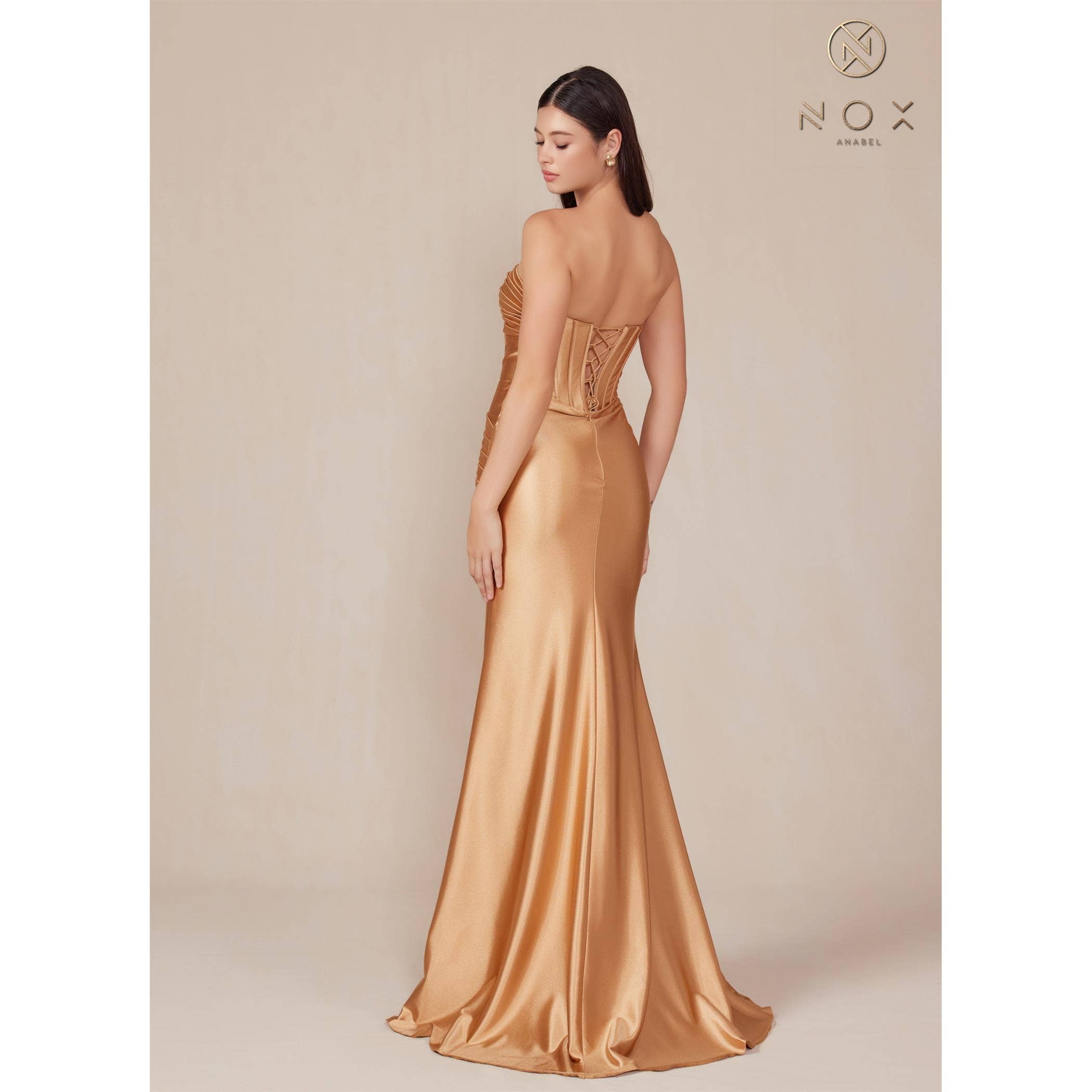 Noxanabel - Wholesale Formele jurk - Dames - Noxanabel satijnen strapless jurk met aansluitende pasvorm T15006