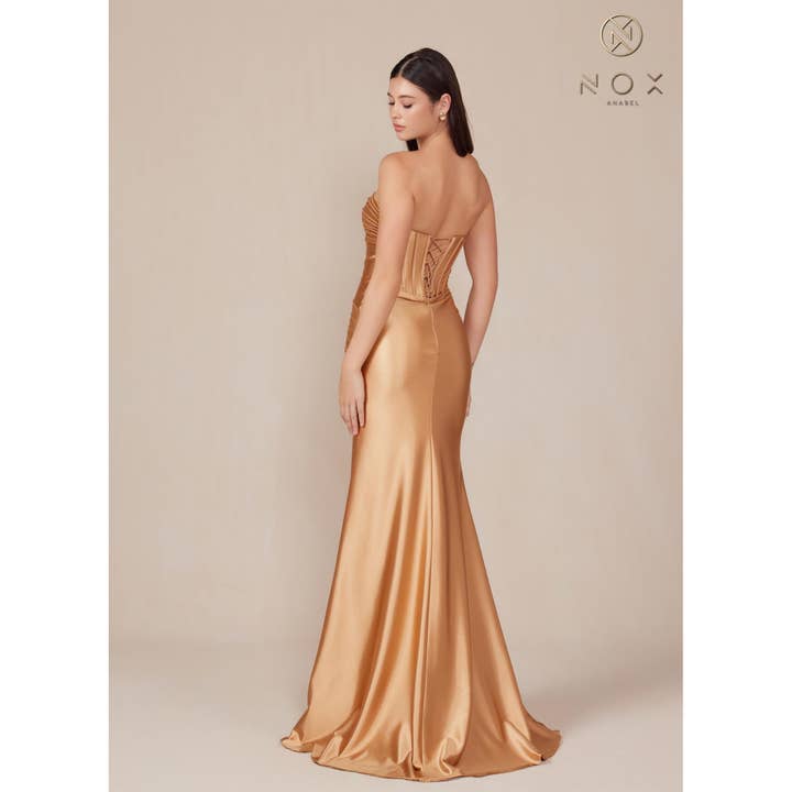 Noxanabel - Wholesale Formele jurk - Dames - Noxanabel satijnen strapless jurk met aansluitende pasvorm T15006