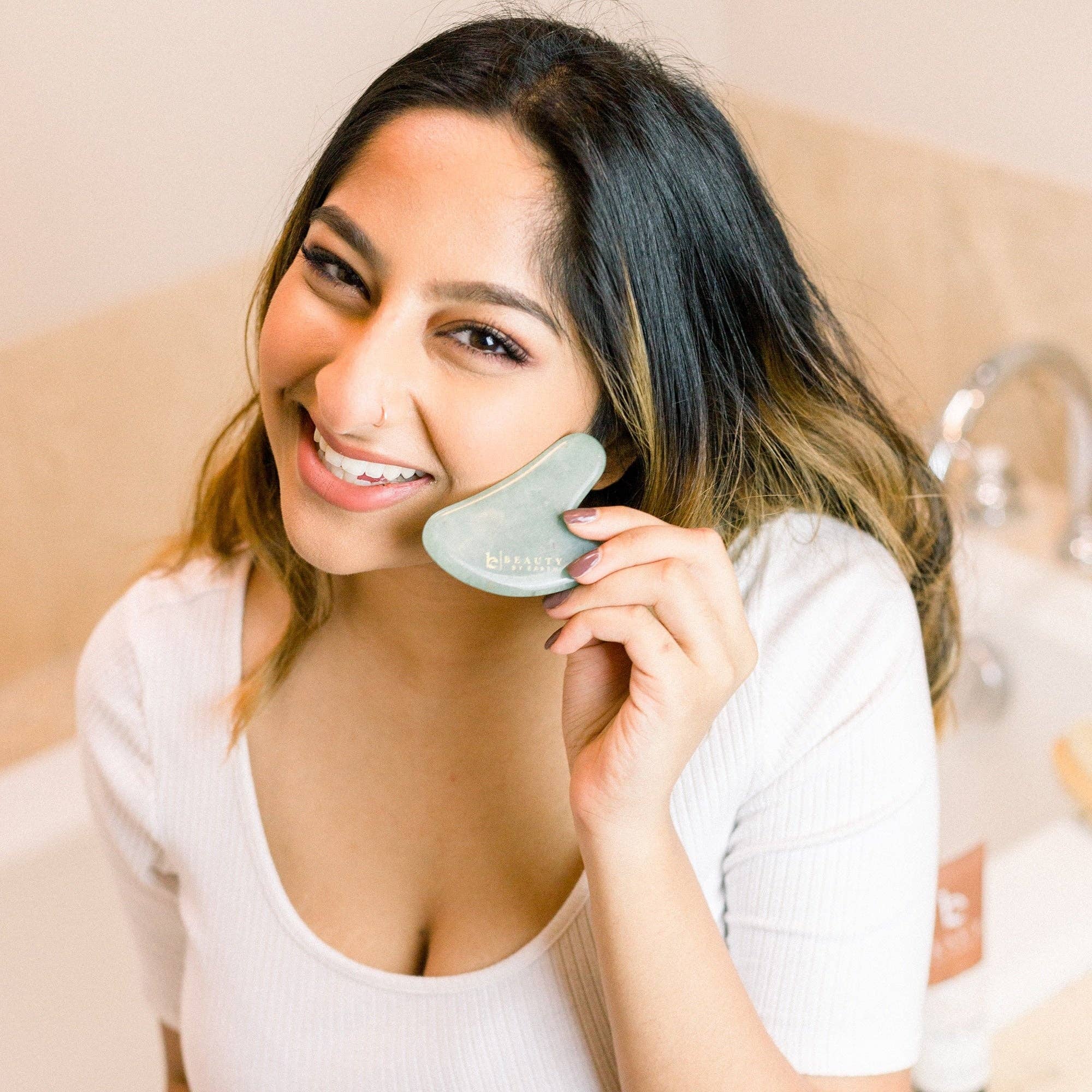 Beauty By Earth - Wholesale Gua Sha Tool - Jade Gua Sha Stone6