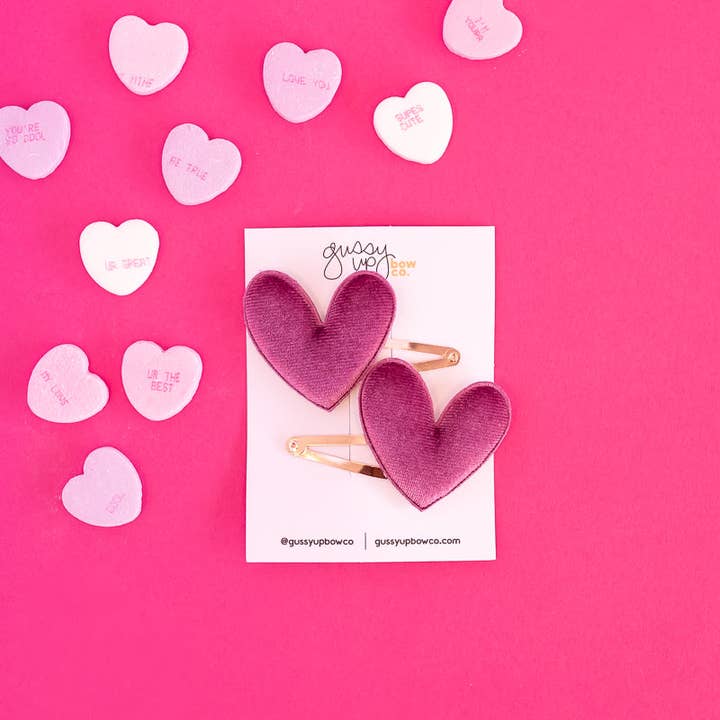 Fuchsia Kramar och Kyssar Hårklämma Set för wholesale av Gussy Up Bow Co