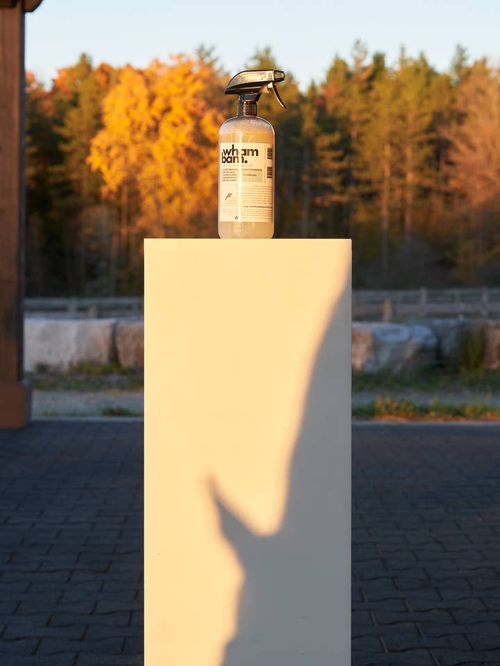 Wham Bam. Een afweermiddel tegen vachtspray (28 oz) voor wholesale door The Infused Equestrian