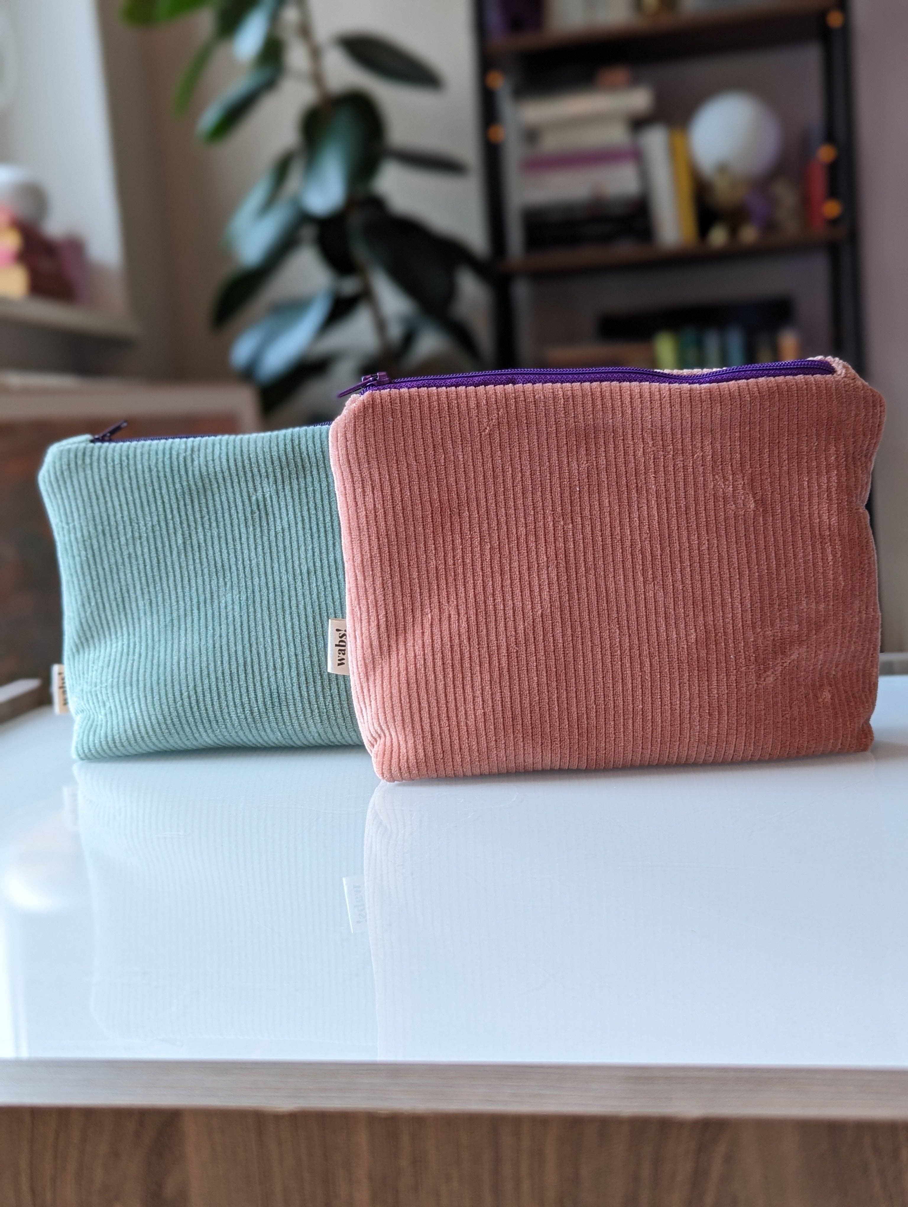 What a bun! - Wholesale Toiletry Bag - Women's - Kosmetiktasche mit Kordelzug2