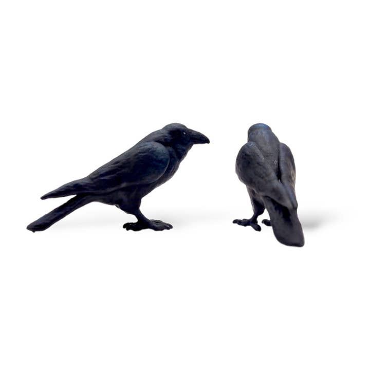 The Scale Grail - Wholesale Decorative figurine - Miniature Raven - 1:12 scale mini black birds sized for horror diorama, dollhouse, arts and crafts replica animal avian crow (Set of 2)3