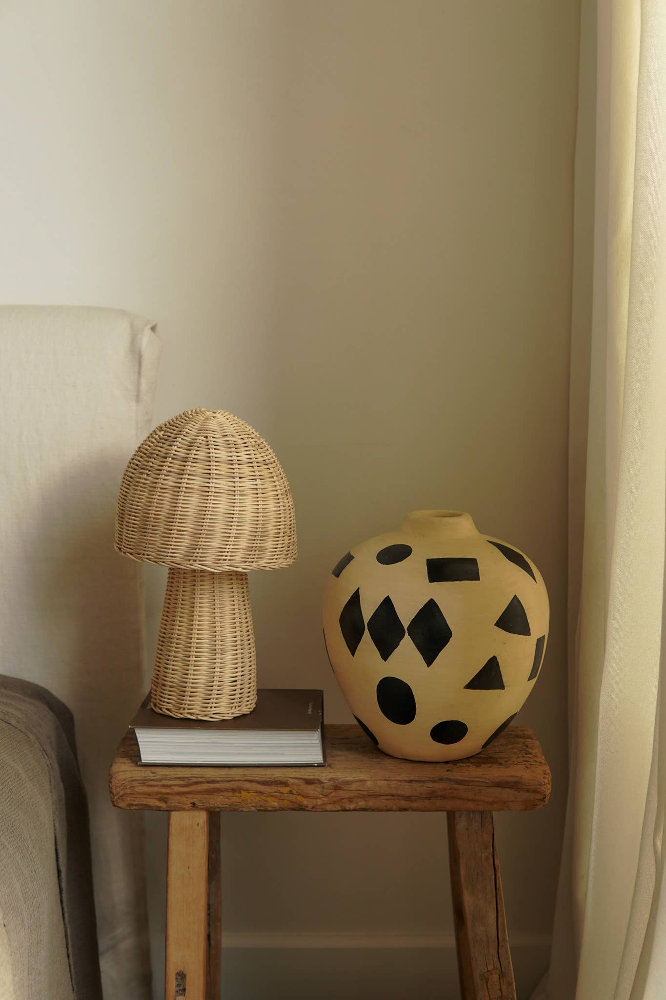 Sisi, house of style BV - Wholesale Accent/Desk Lamp - Sisi rattan table lamp, Mushroom2