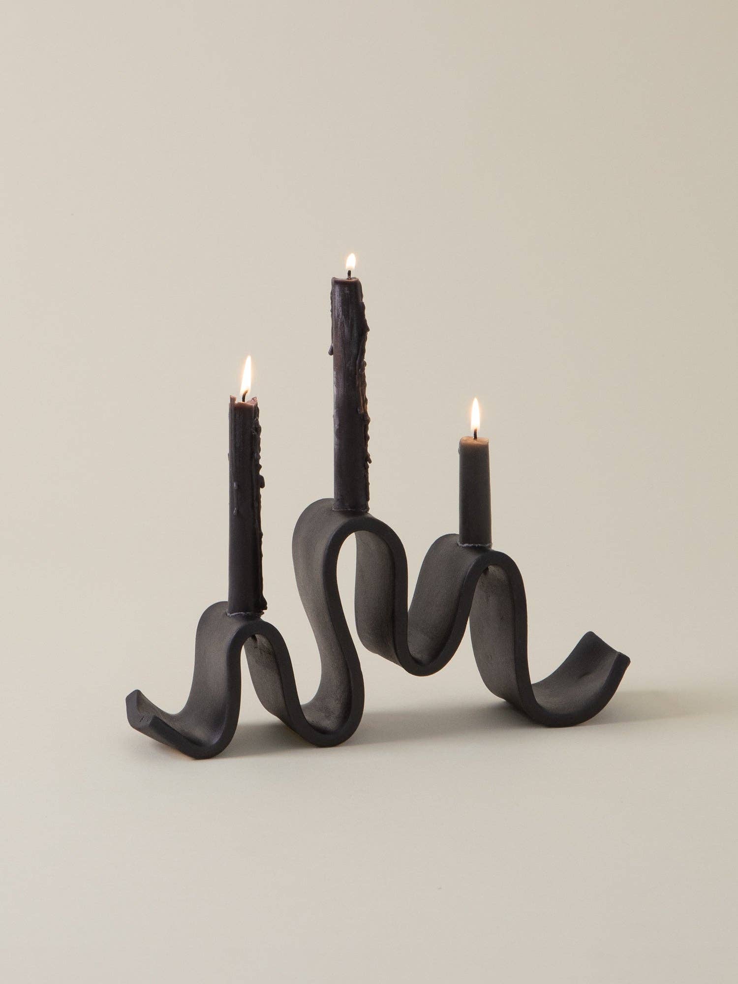 Virginia Sin - Vendita all'ingrosso Portacandele - Candelabro Wyat, nero1