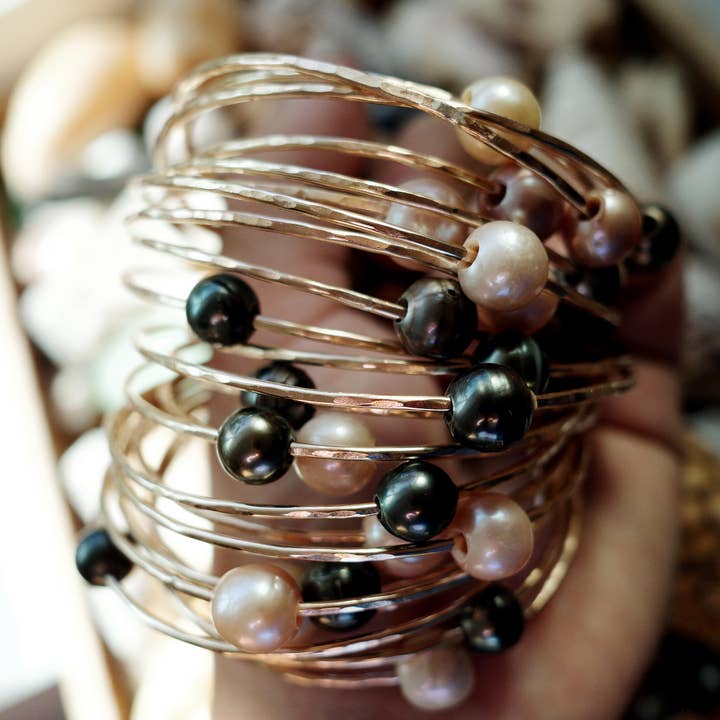 Flotsam & Co. Hawaii - Wholesale Bangle Bracelet - Custom Bangle with Pink Edison Pearl3