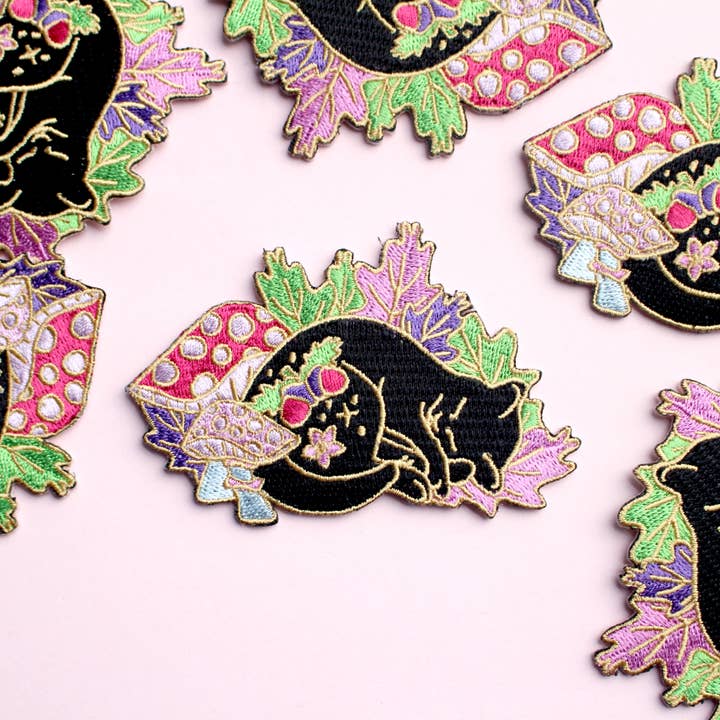 Glitter Punk – wholesale Patch – Fall Cat Embroidered Patch1