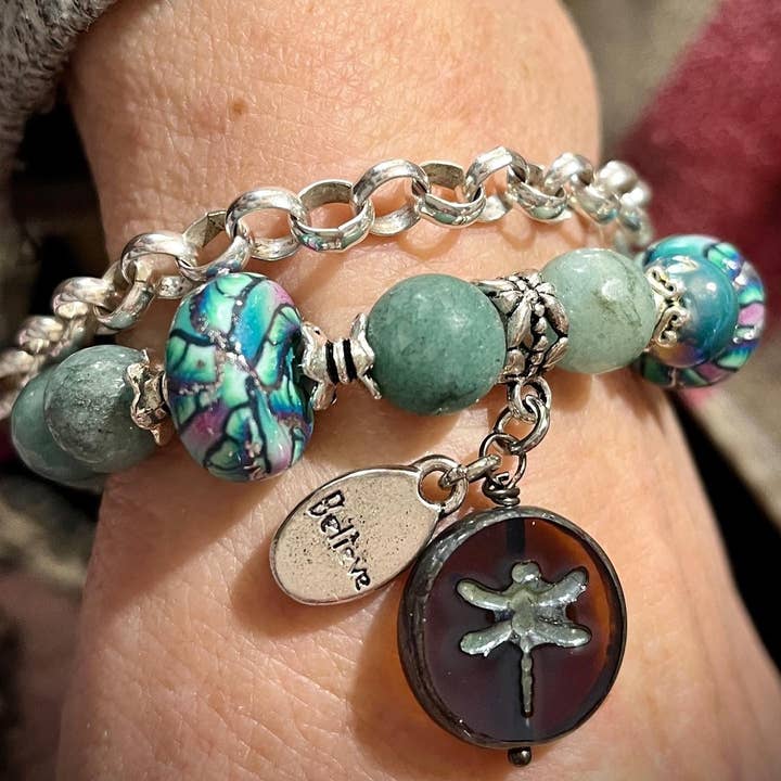 Tro Stacker Armband för wholesale av Catie Raymond Designs